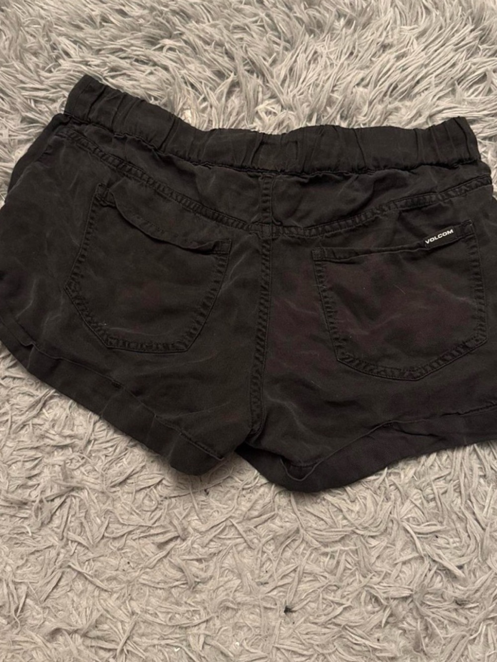 Volcom Shorts - Picture 2 of 3